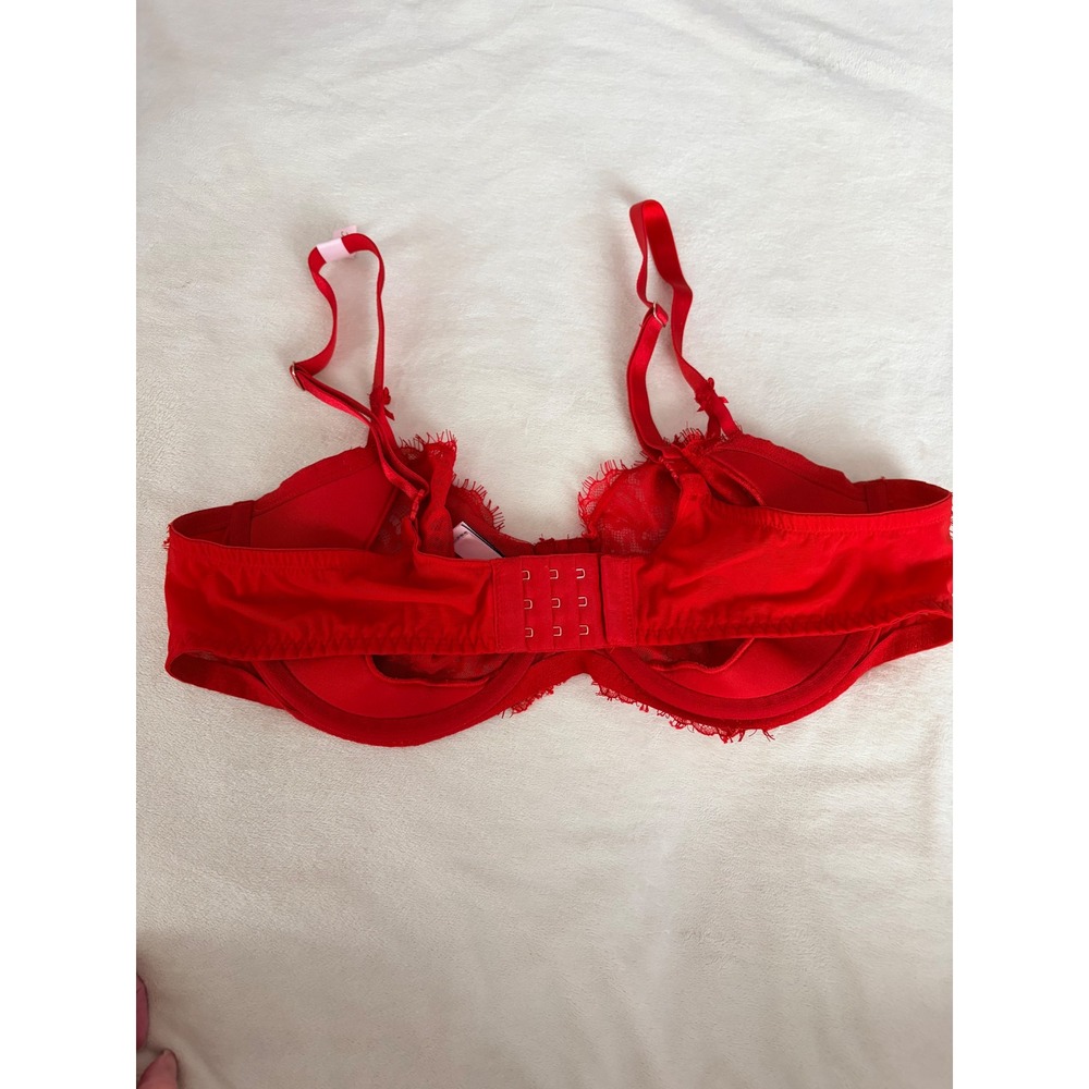 Victoria's Secret Dream Angels Red Lace Unlined Underwire Bra 40C 385074-QD4 - Picture 3 of 10